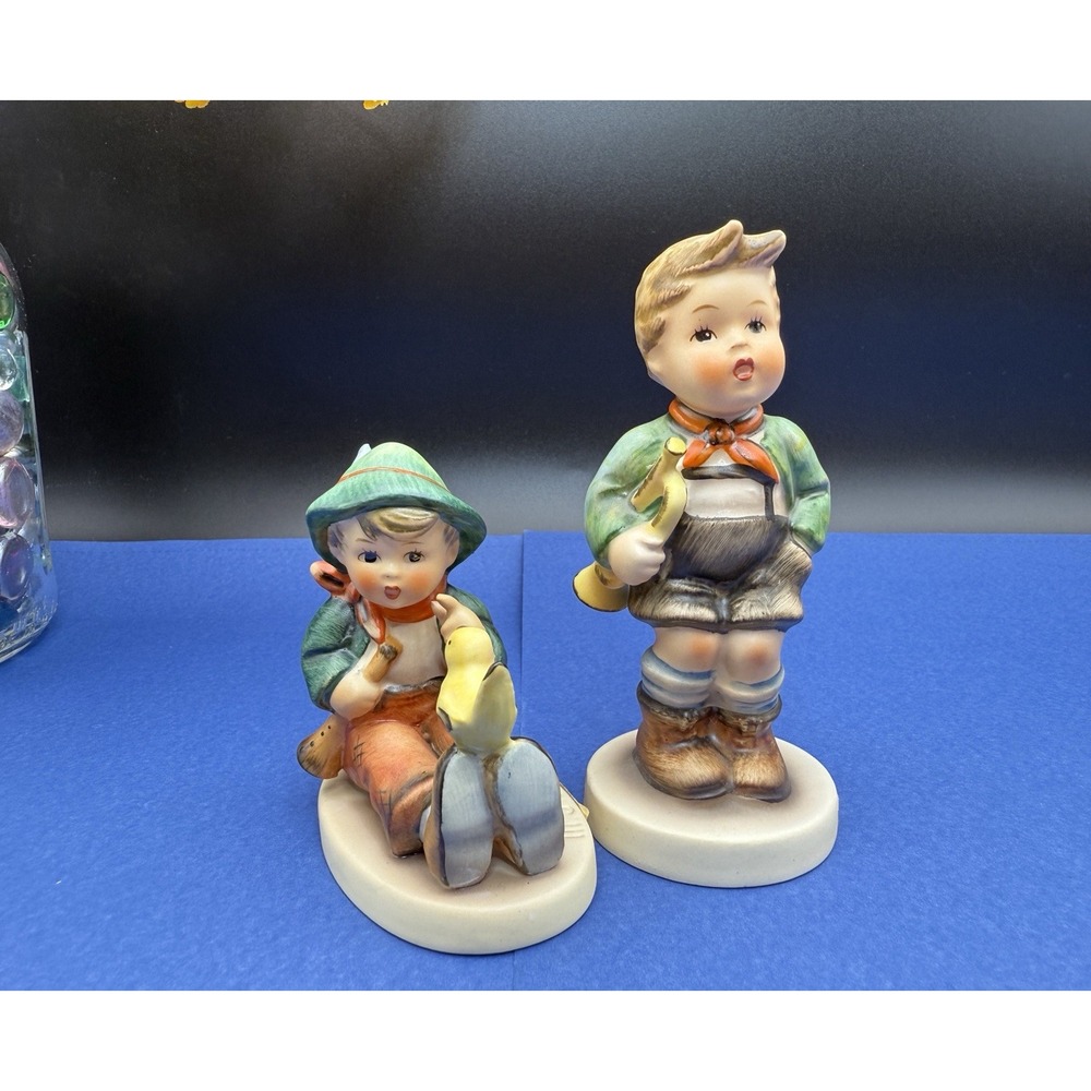 Hummel Goebel Lot Of 2 Figurines Singing Lesson 63 TMK-5‎ & Trumpet Boy 97 TMK3